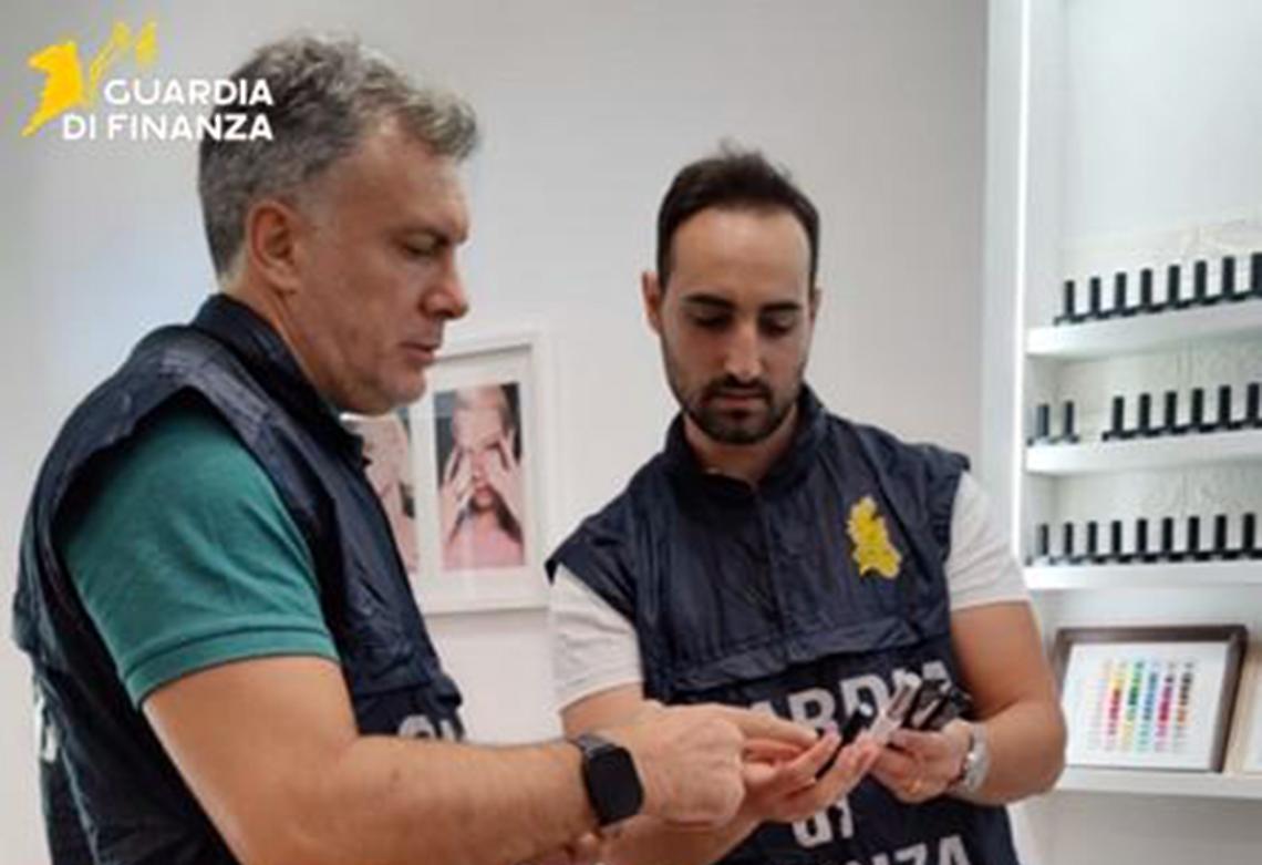 Sostanze cancerogene nei prodotti di un centro estetico: denunciato imprenditore