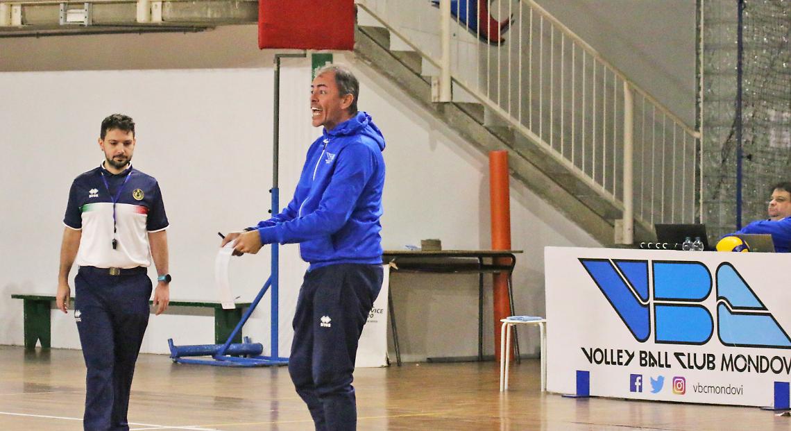 Vbc ancora a terra: Caronno passa al “Pala Manera”