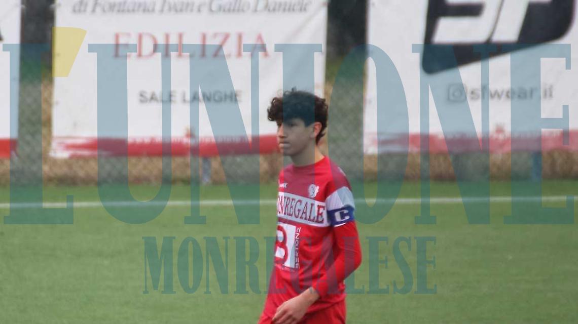 Pareggia segnando direttamente da corner: la magia dell'Under 17