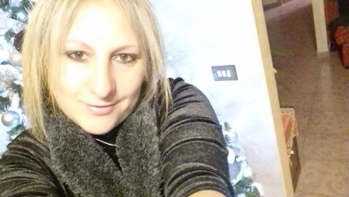 "L'amore non è violenza": il paese ricorda Sonia, uccisa dal marito