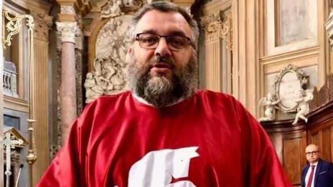 Don Riccardo si risveglia, migliorano le condizioni del cappellano del Toro