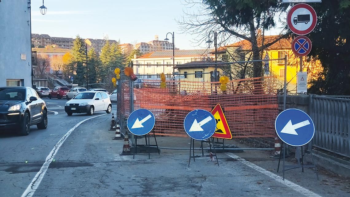 Lavori “di massima urgenza” Italgas a fianco del Ponte della Madonnina