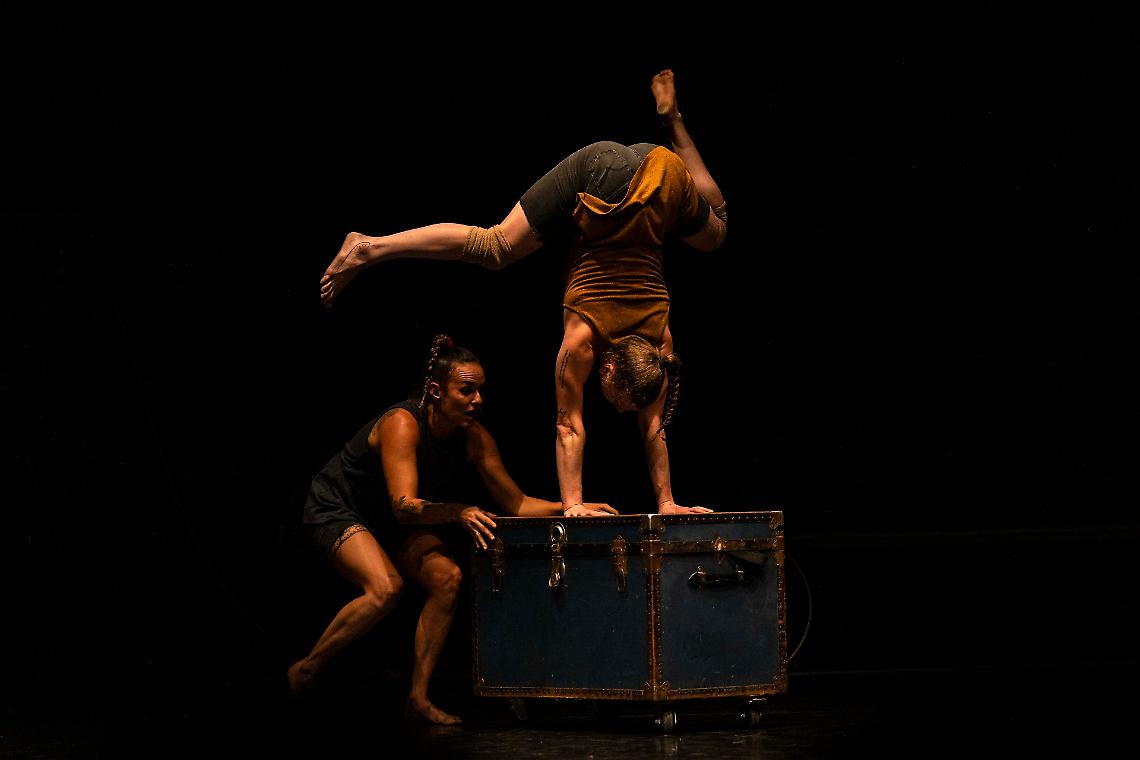 Show sotto il tendone: "Tienimi che ti tengo"