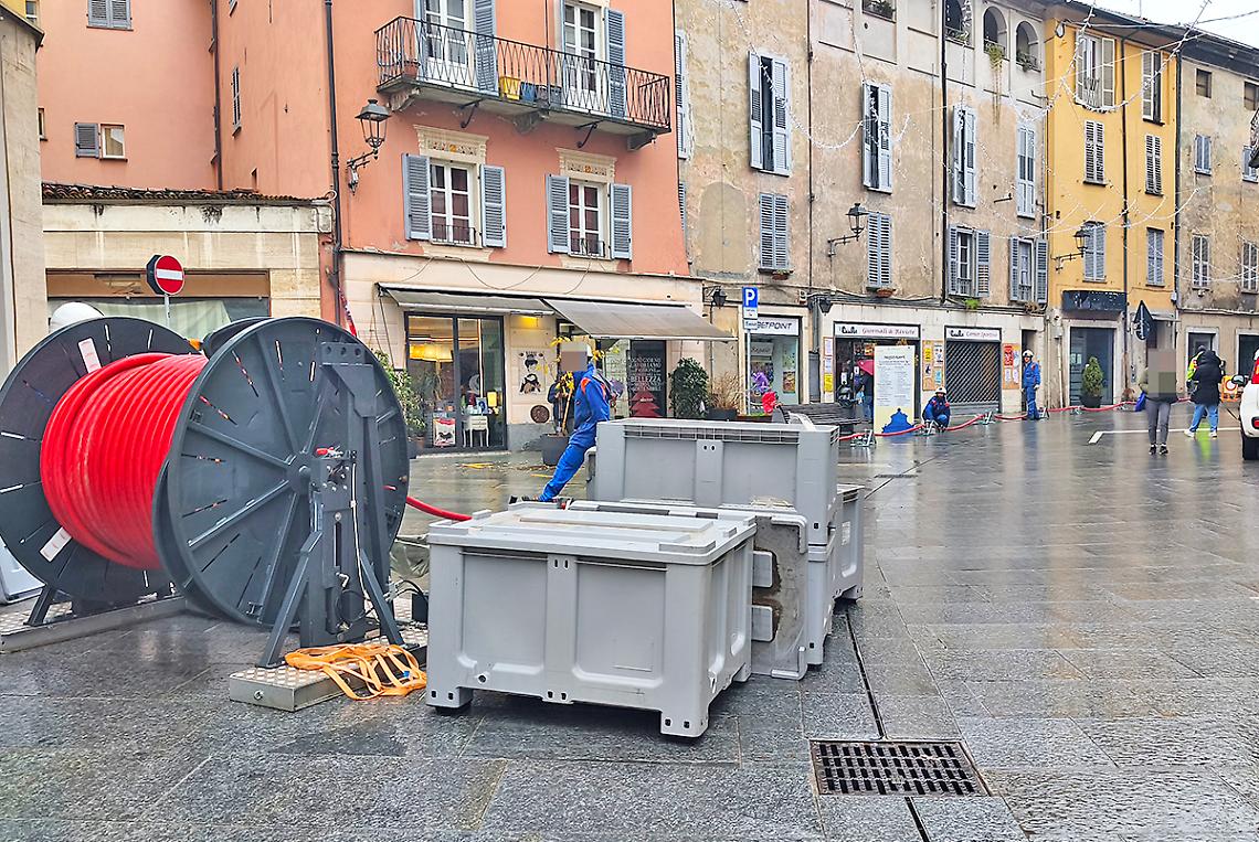 Blackout in centro: «Il guasto aveva disalimentato sei cabine nel centro storico della città»
