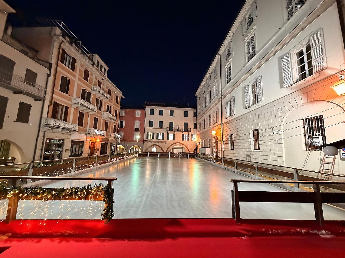 In arrivo la pista di pattinaggio sul ghiaccio