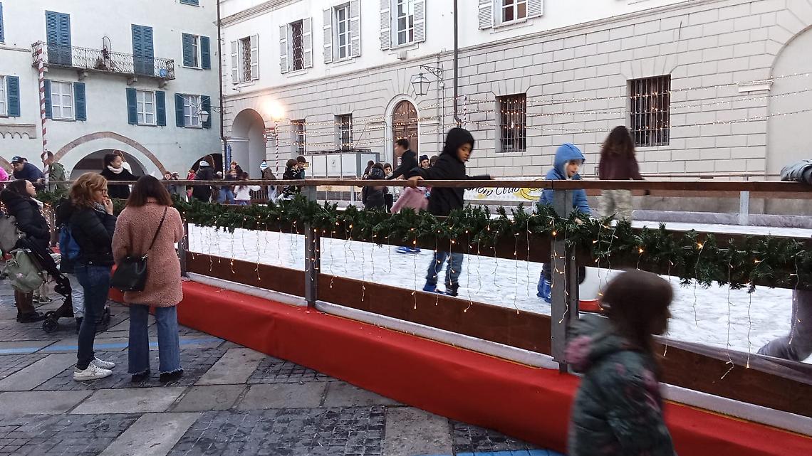 In arrivo la pista di pattinaggio sul ghiaccio