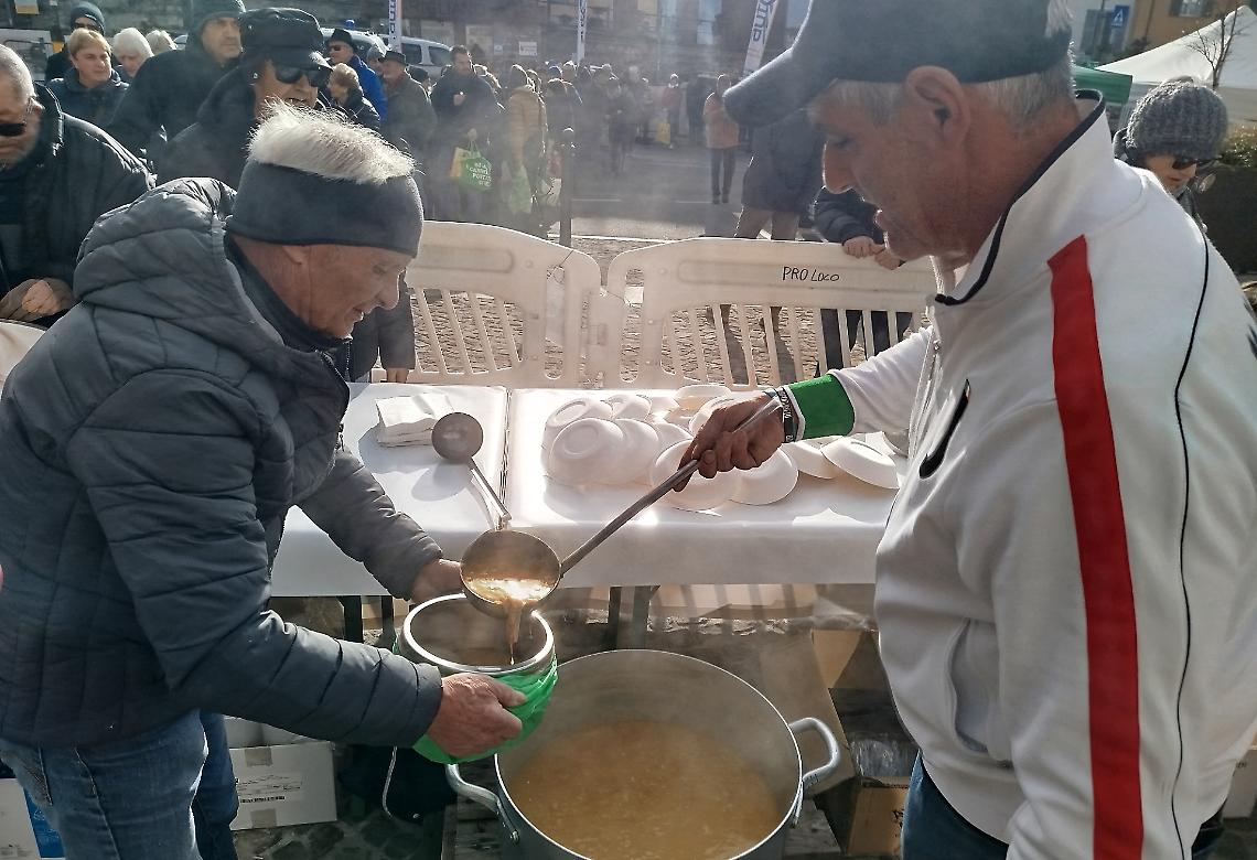 L'antica minestra che conforta e riscalda, in una fredda giornata di inizio dicembre