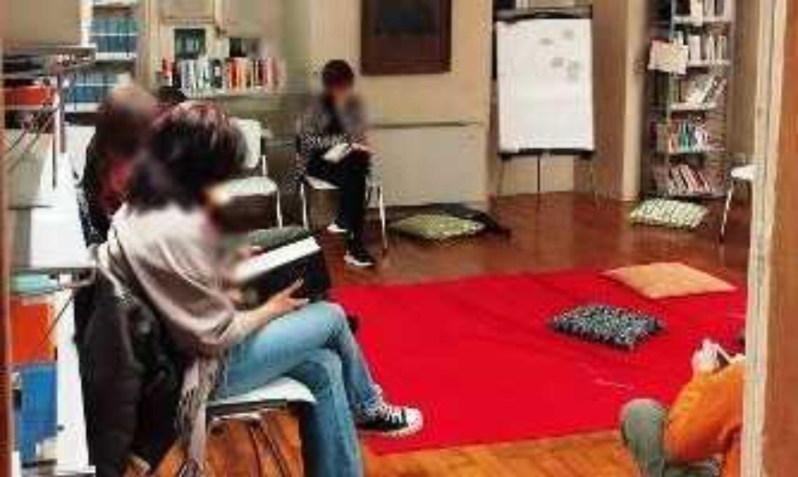 Successo per il primo “Silent Reading Book Party”: la magia della lettura condivisa in silenzio