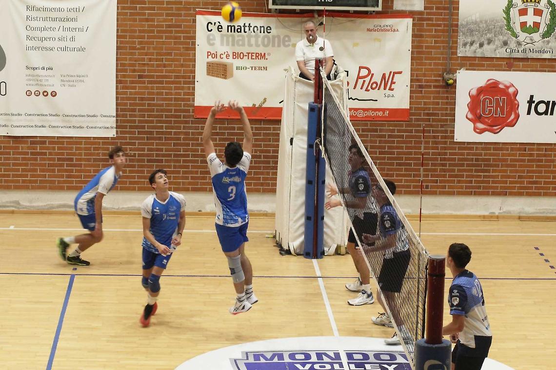 Derby tutto per monregalese nell'Under 15, passa Villanova 