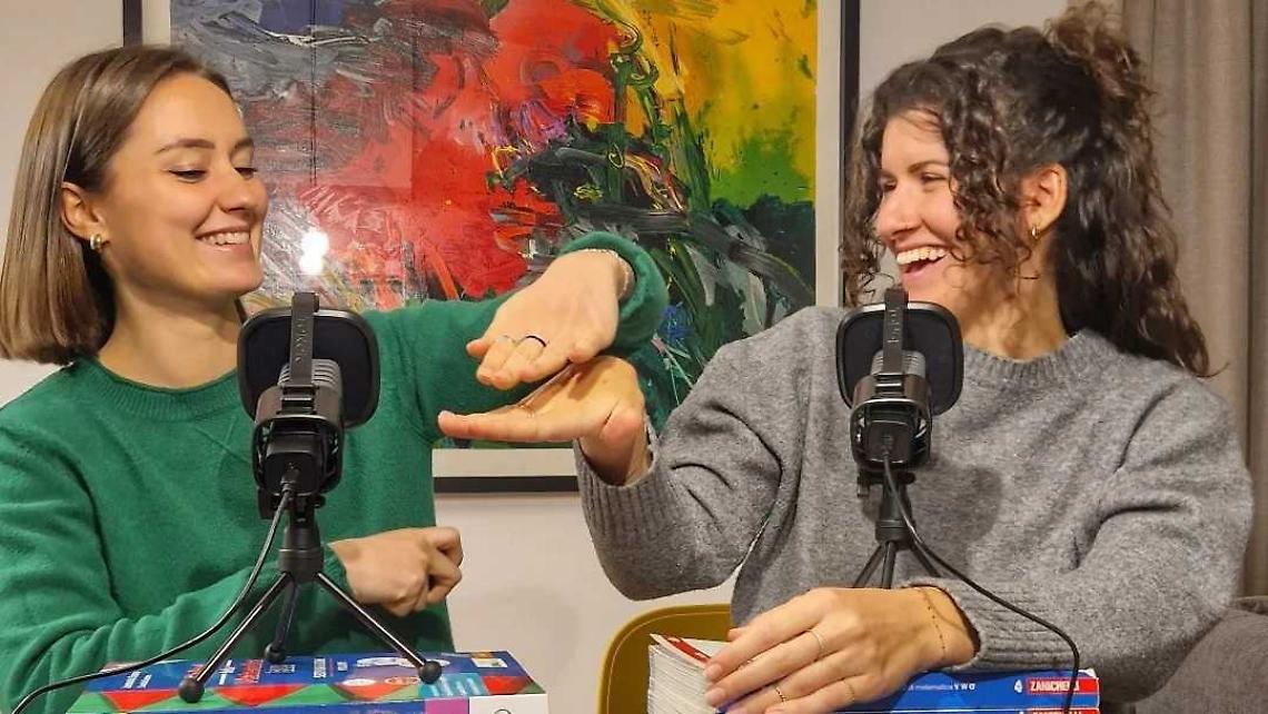 “Asintoti”: il podcast che riporta gli ex studenti in classe, per raccontare l'adolescenza