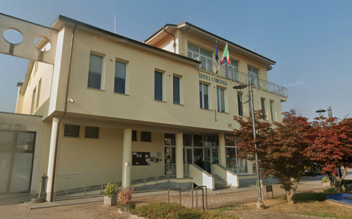 Servono uno operaio-autista di scuolabus e un impiegato di ragioneria: il Comune assume