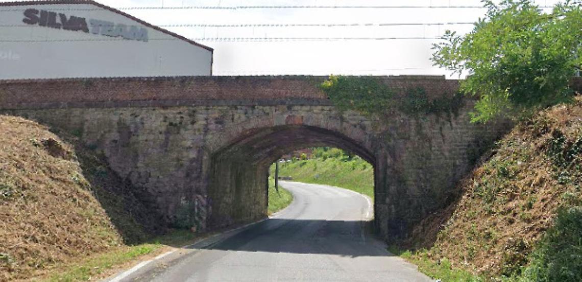 Chiusura stradale per lavori di manutenzione alla struttura ferroviaria