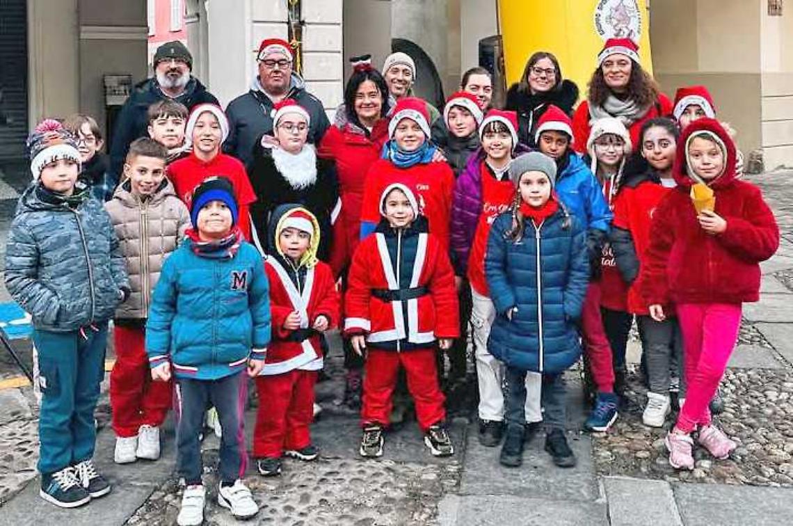Babbo Natale scende in strada a Ceva!