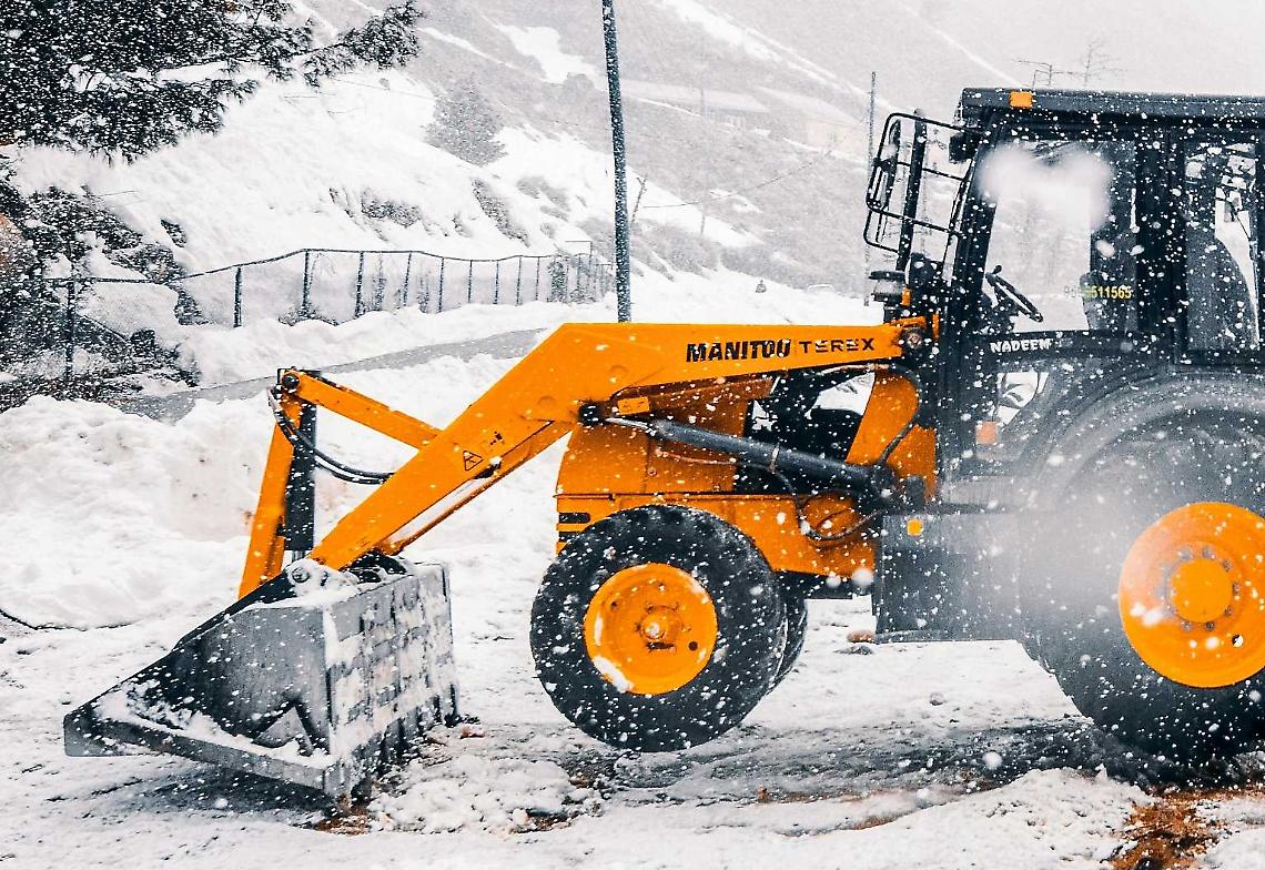 Neve e ghiaccio, la Provincia si prepara: in Prefettura scatta il piano per strade sicure d’inverno