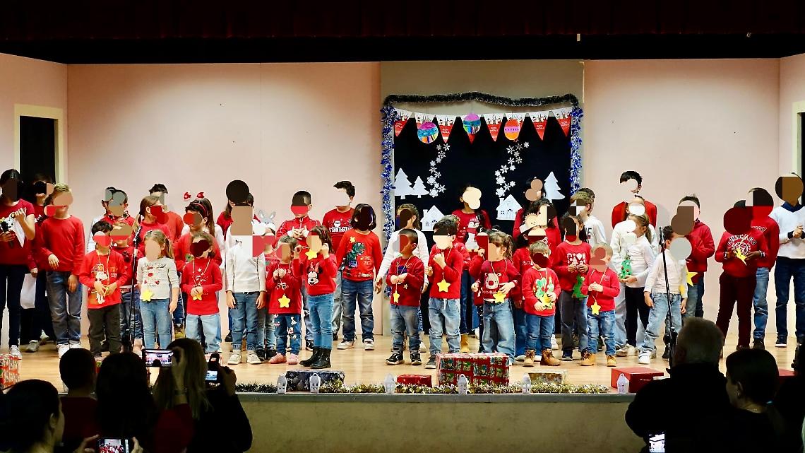 Un Natale che brilla nel cuore: emozioni e valori sul palco di Niella Tanaro