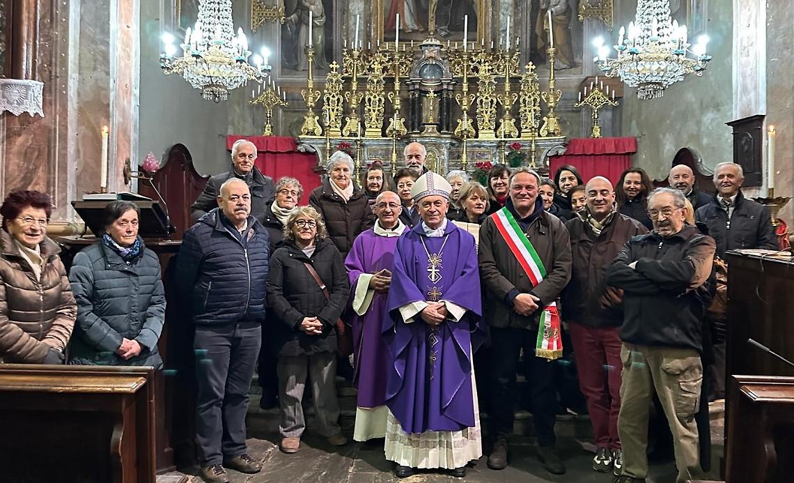 Roburent ha accolto il suo nuovo parroco, don Beppe Canavese