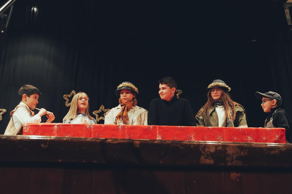 Fra Frittella e gli altri personaggi della recita dell'anno scorso