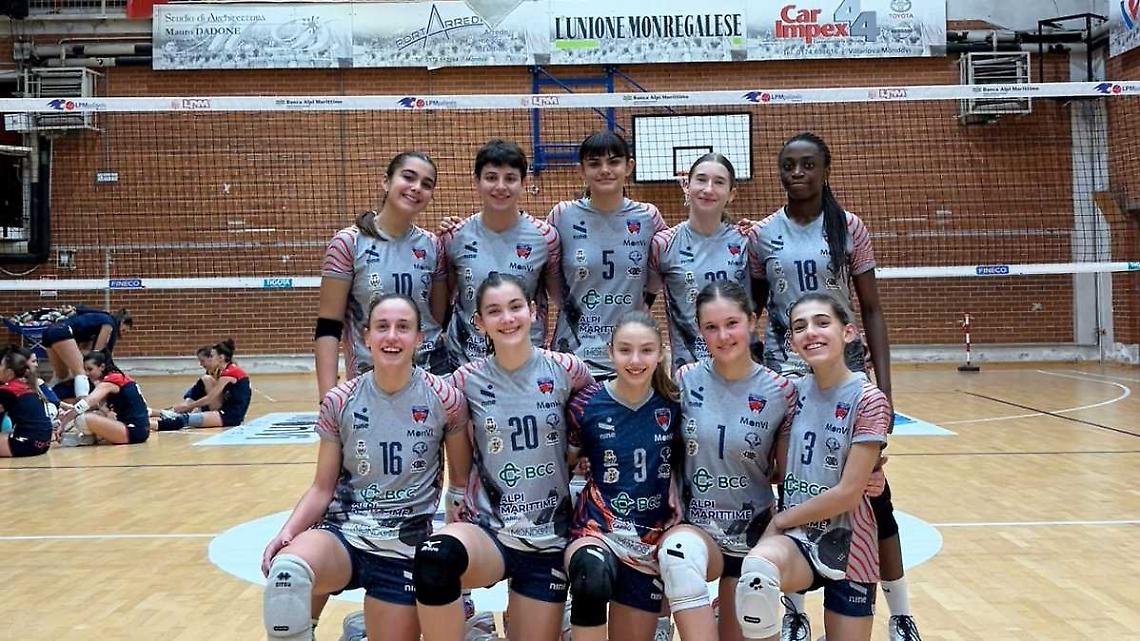 Emergenza palleggio, in campo scende la vice allenatrice