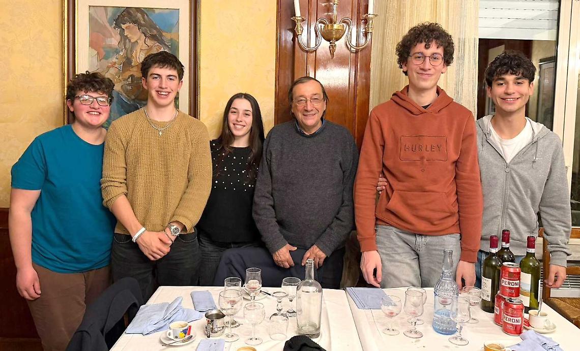 Sale Langhe e Priero brindano ai neo-18enni: una serata da ricordare