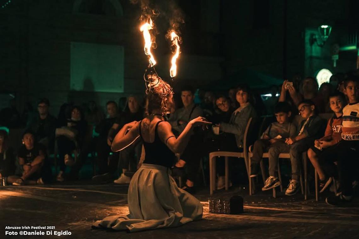 Antichi mestieri, fuoco e poesia per la 14&ordf; edizione del Presepe vivente