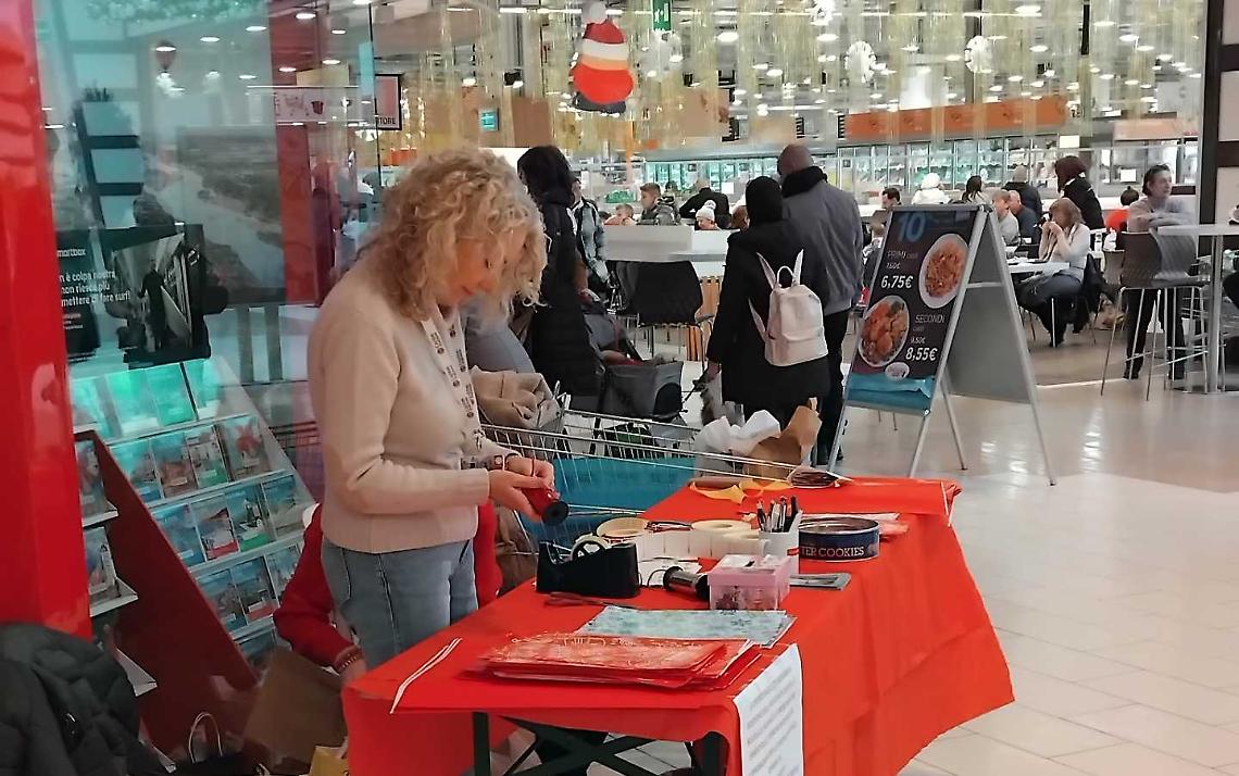 &ldquo;Natale con i fiocchi" a Mondovicino: pacchi regalo e cucito solidale per la Cittadella della Carit&agrave;