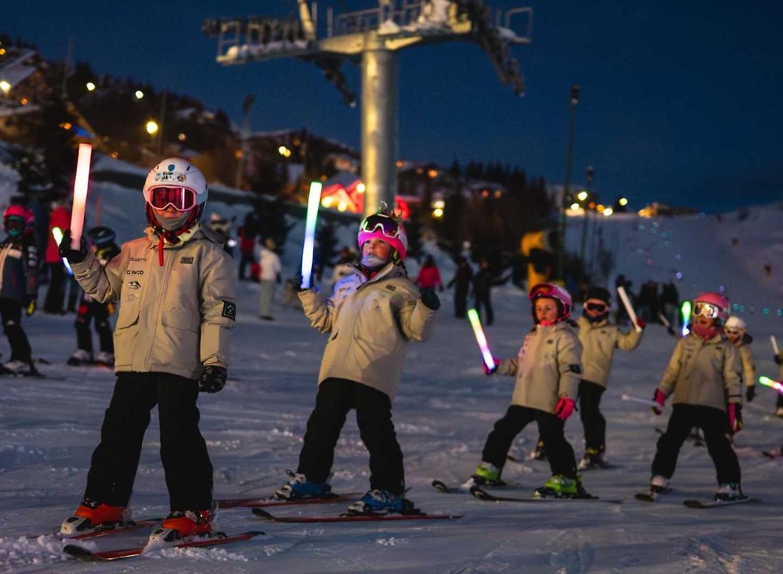Prato Nevoso si accende di magia con la fiaccolata della Befana