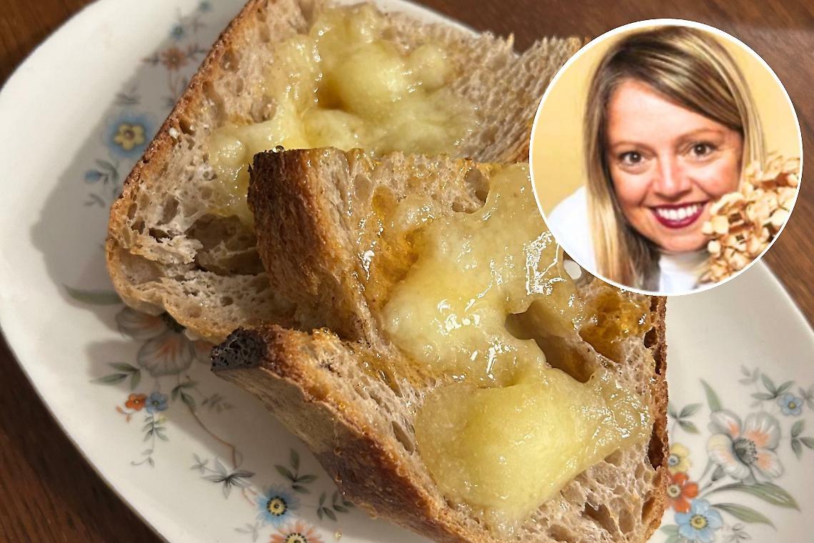 Crostoni di formaggio e miele