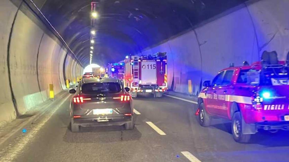 Incidente in autostrada lungo la Torino-Savona