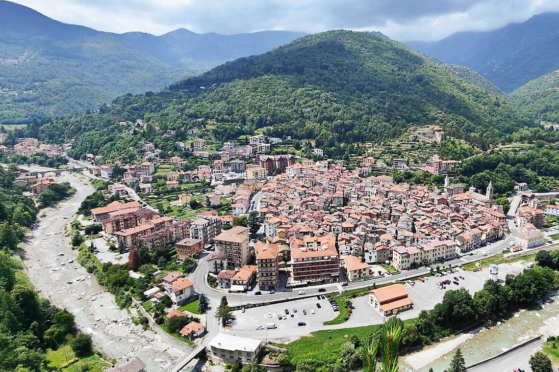 Calano gli uomini, salgono le donne: i dati della demografia 2025 a Ormea