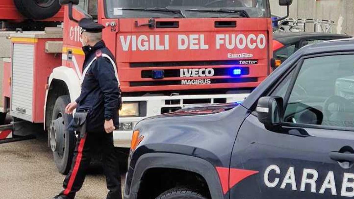 Pap&agrave; e figlio trovati morti in casa, tragedia nell'Albese