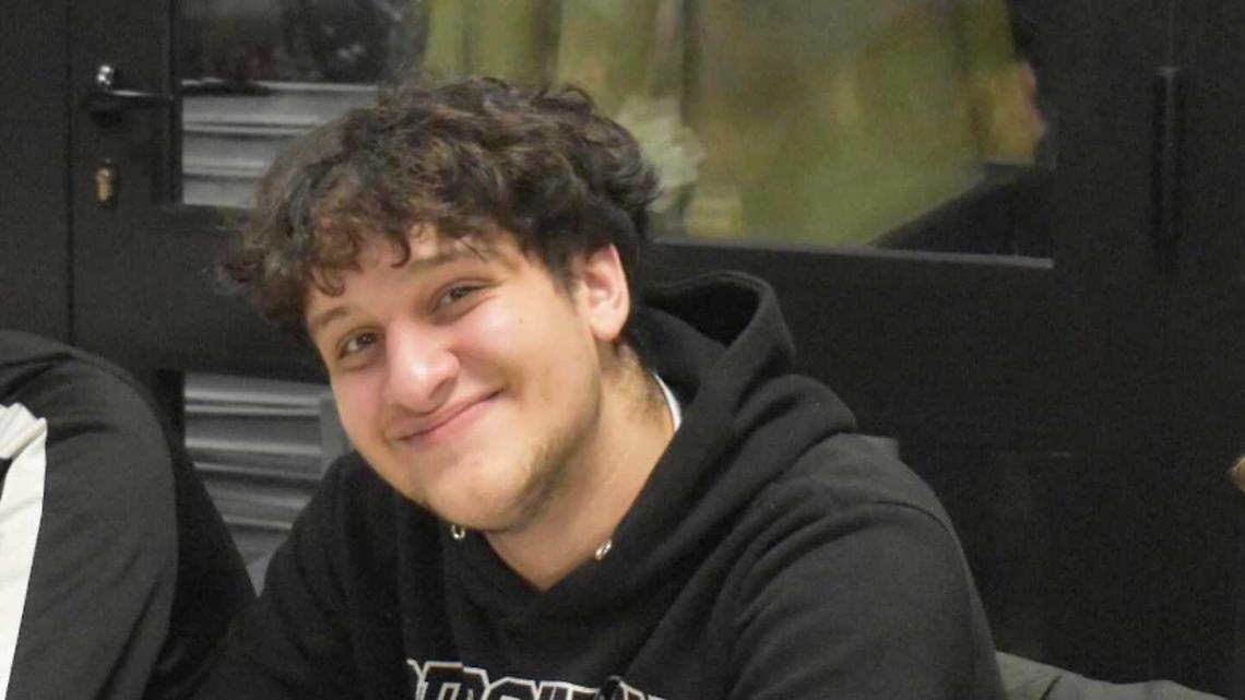 Francesco, scomparso a 17 anni in una notte: &laquo;Eri un vortice di parole, volevi cambiare il mondo&raquo;