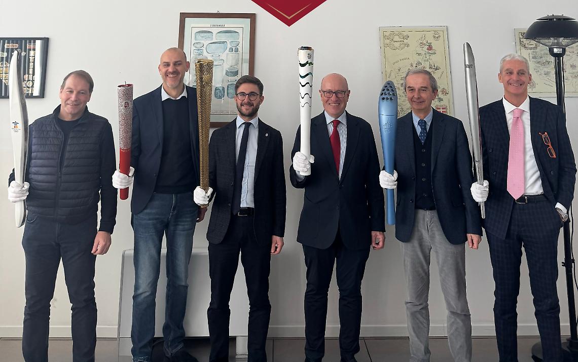 L'imprenditore del formaggio che colleziona fiaccole olimpiche: da Torino 2006 a Rio 2016