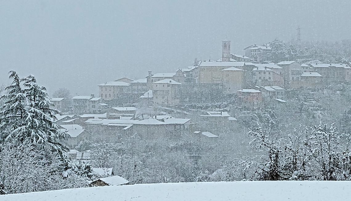 Ritorna l&rsquo;inverno: neve fino a bassa quota tra Cuneese, Monregalese e Langhe