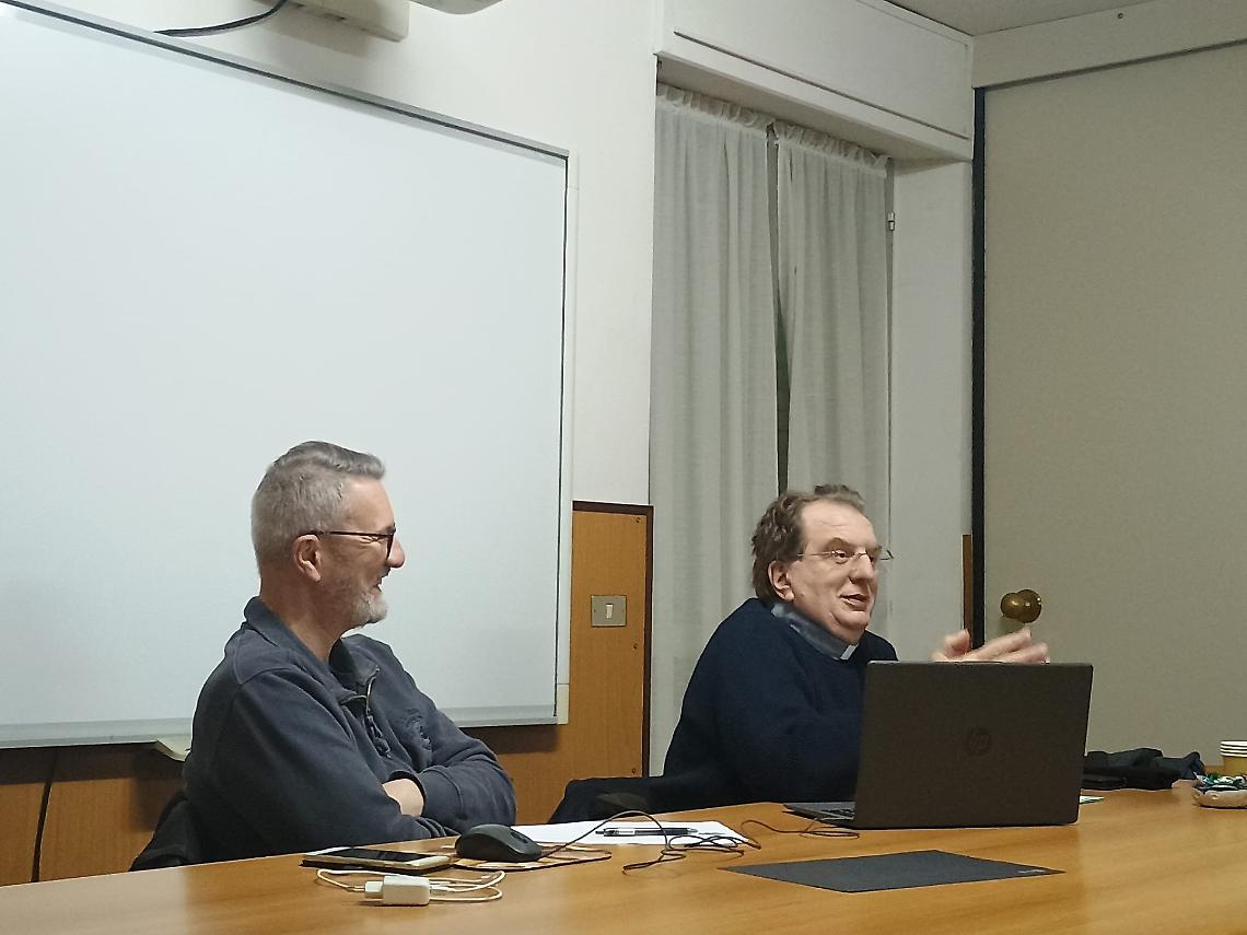 &laquo;I media danno numeri, noi dobbiamo restituire volti&raquo;: la lezione di Mons. Felicolo