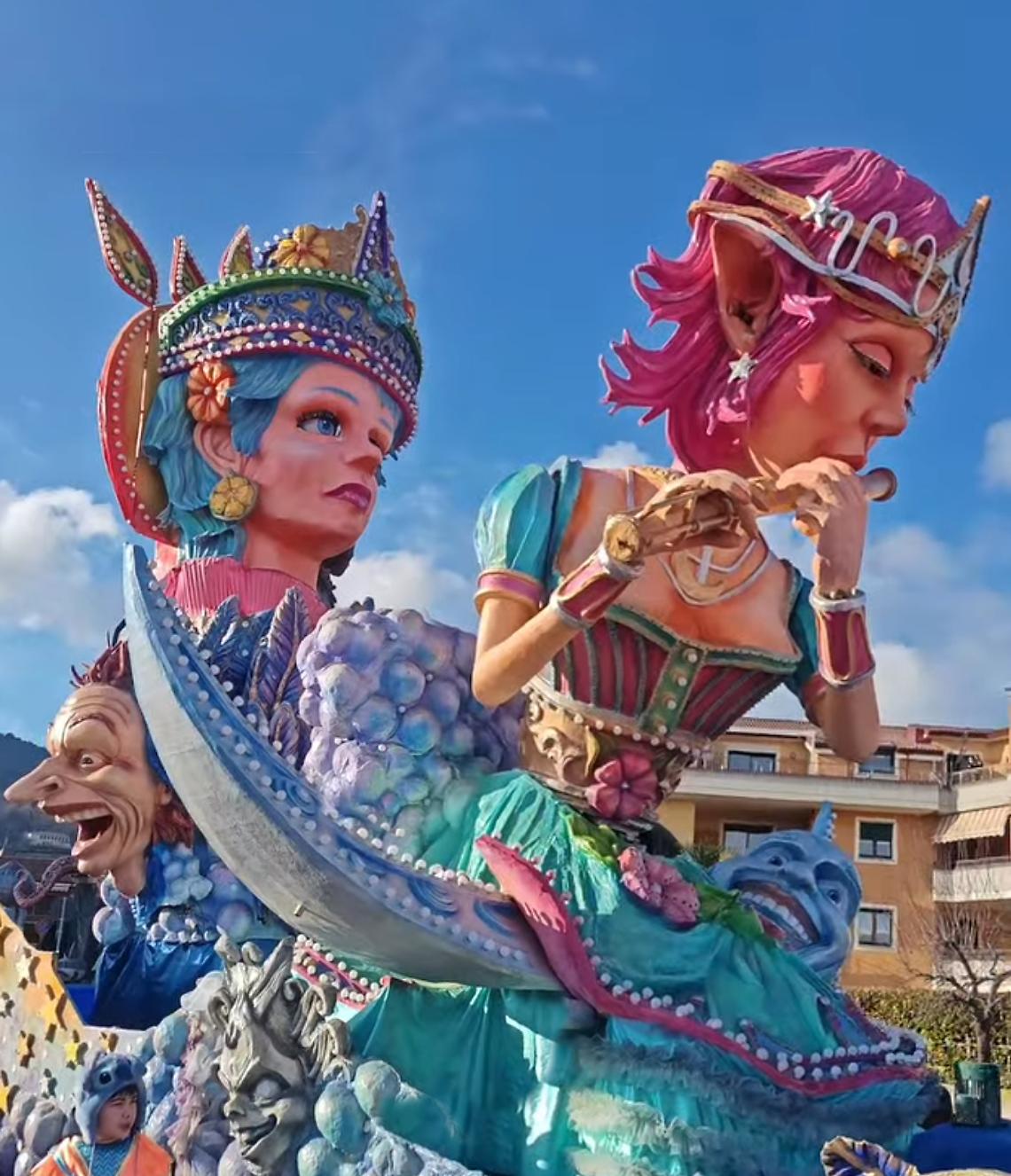 "La danza delle coscienze": il bellissimo carro di Mondov&igrave; esordisce al Carnevale di Busca