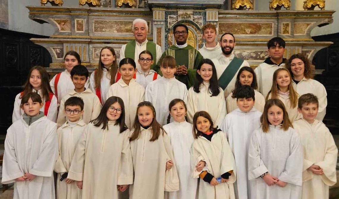 Una domenica da chierichetti: tra preghiera, servizio e gioco