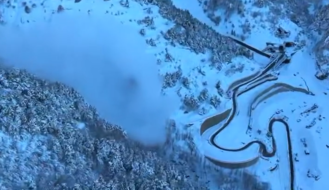 Cariche esplosive per far "saltare" le valanghe: riaperto il Colle di Tenda