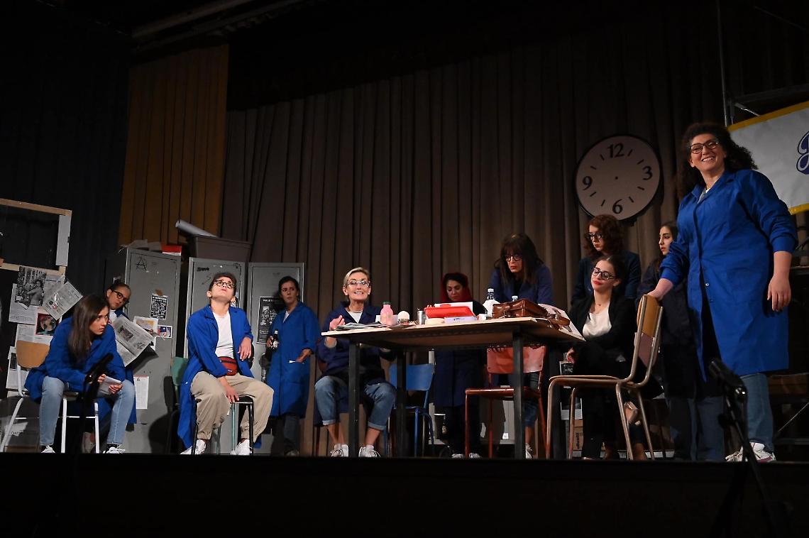 Risate in pasticceria: il nuovo appuntamento teatrale con gli attori del "Marenco"