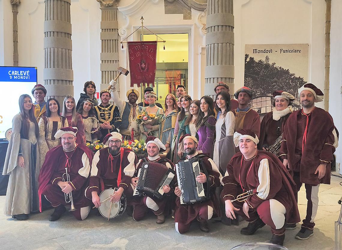 Carnevale, oggi la prima "uscita" della Corte al completo