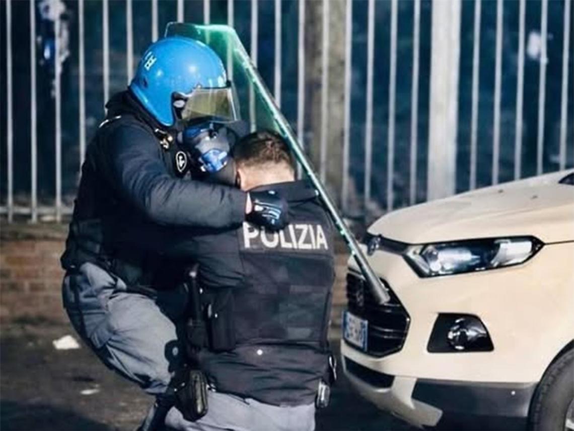 Giorgia Meloni a Torino per incontrare l'agente ferito