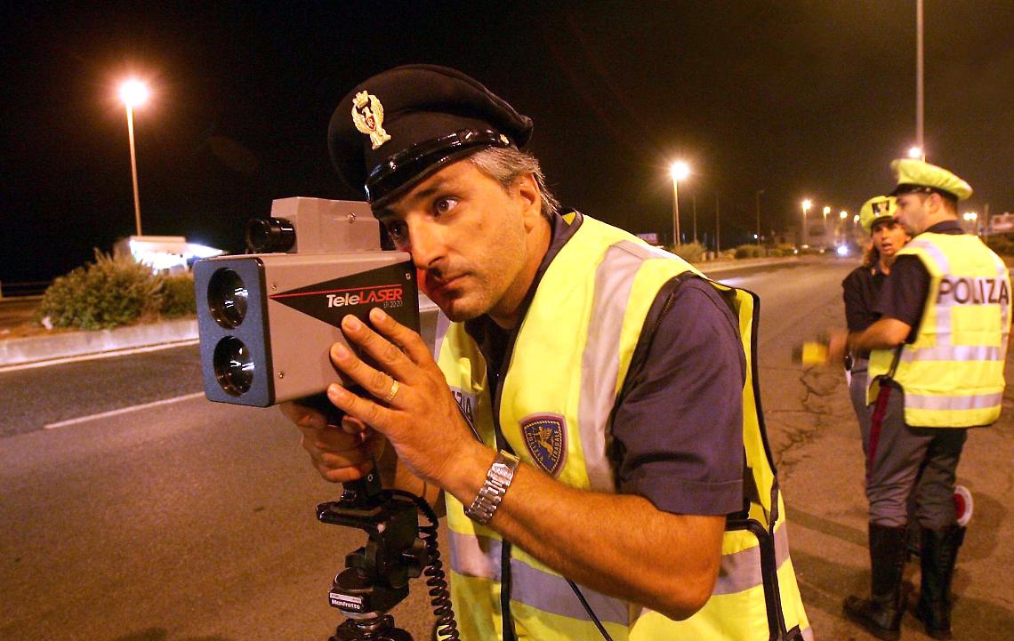 Autovelox, il grande pasticcio: meno di uno su dieci &egrave; davvero in regola