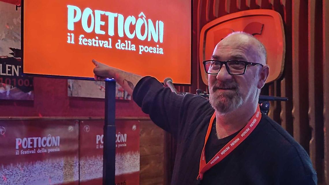 Quando la poesia esce dai libri e sale sul palco: "#cearteperte" a Poetic&ocirc;ni