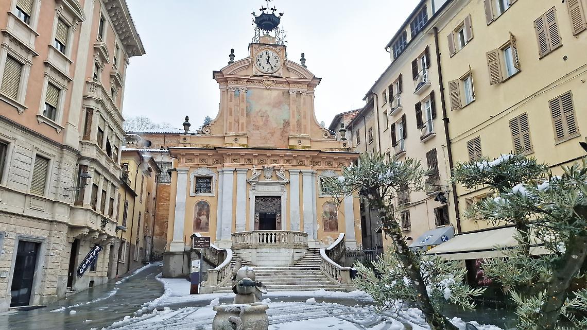 La facciata di San Pietro torner&agrave; a splendere, in futuro toccher&agrave; al "Moro"?