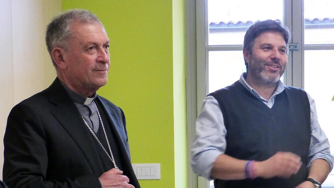 Il vescovo Miragoli tra frazioni, aziende e anziani: una settimana nel cuore di Roccaforte