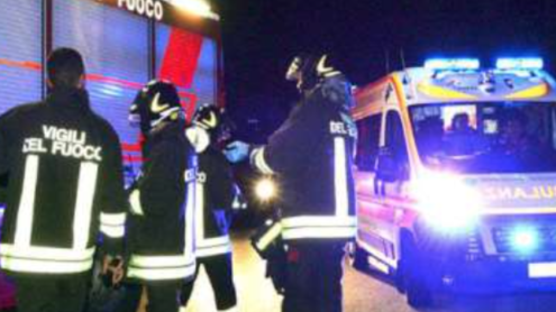 Nel frontale tra auto e furgone due feriti gravi