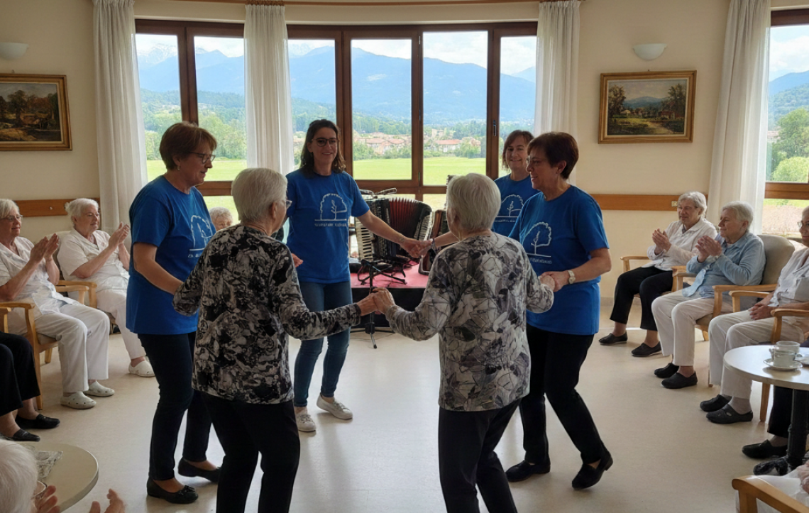 Assistenza e felicit&agrave;: il progetto che fa sorridere (e ballare) gli anziani in Casa di riposo