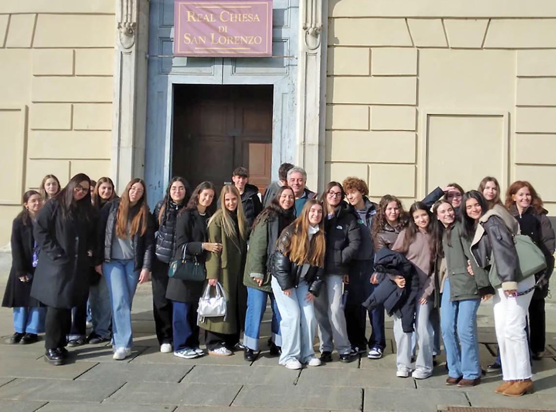 A lezione dalla duchessa: studentesse sulle orme dell'infanta di Spagna che spos&ograve; Carlo Emanuele  I di Savoia