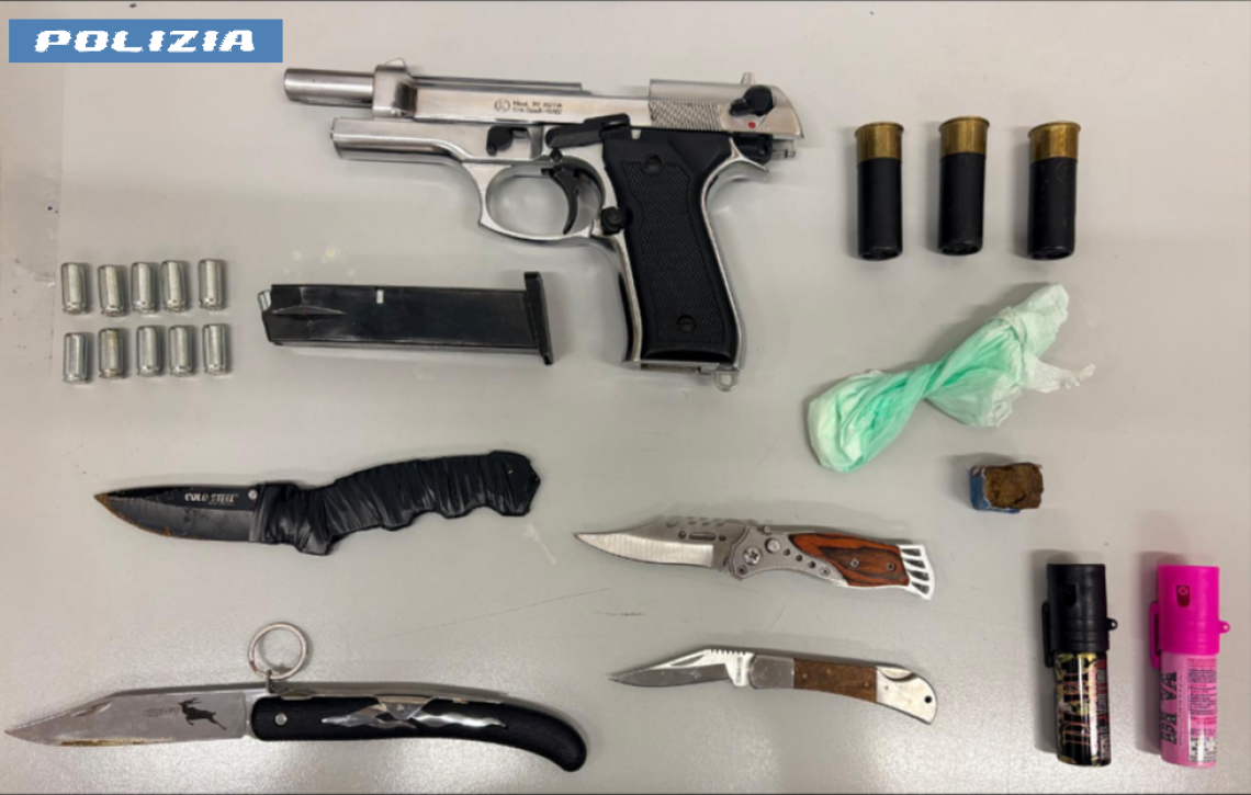 Studenti aggrediti e accoltellati in pieno giorno, arrestati due giovani