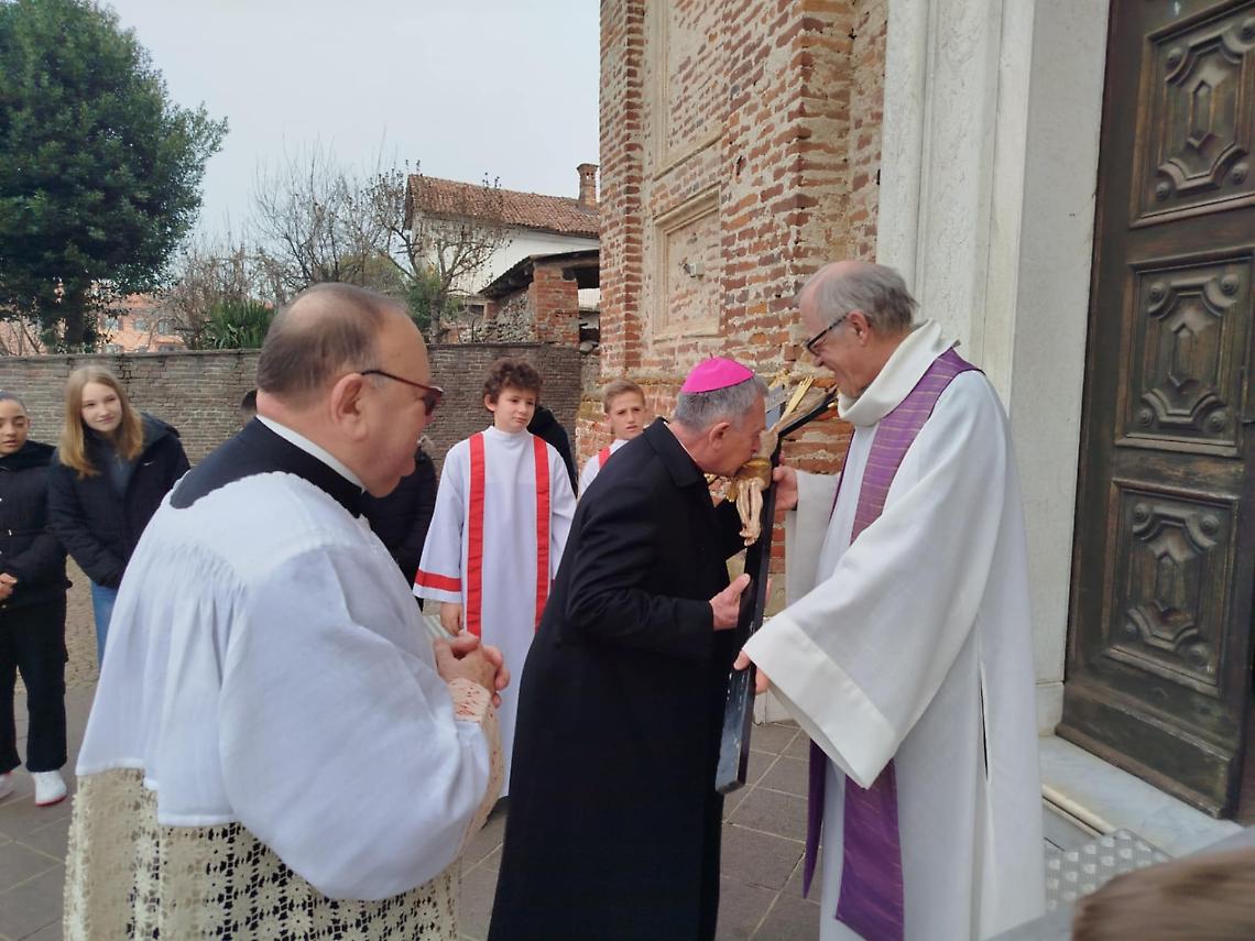 Rocca de' Baldi, San Biagio e Morozzo, in festa, accolgono il vescovo in visita pastorale