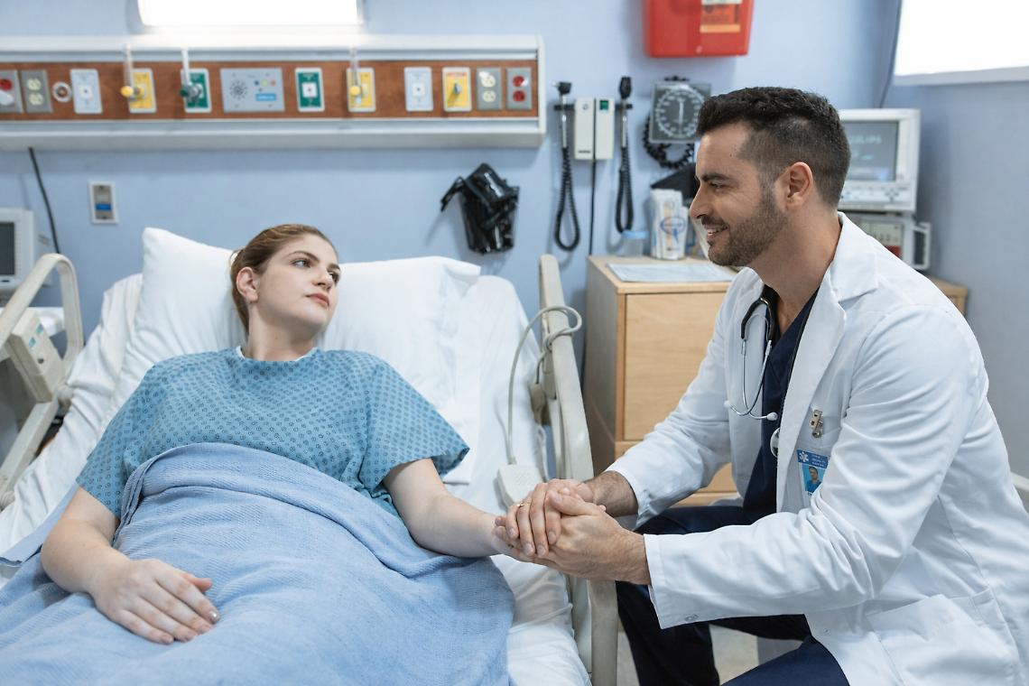 &laquo;Nell&rsquo;era dell&rsquo;intelligenza artificiale, vince ancora la mano del medico. E siate gentili con i pazienti&raquo;